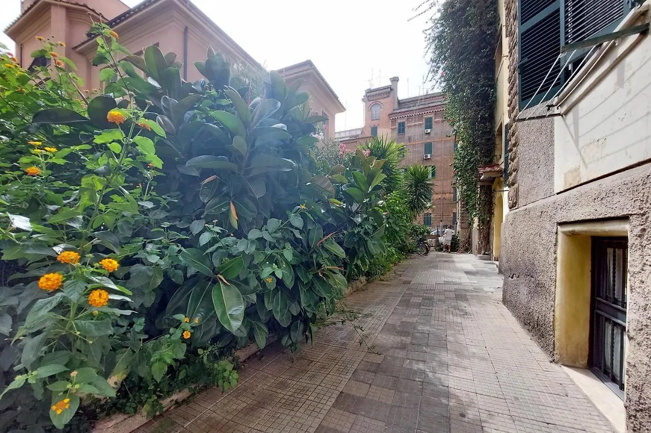 Ych-Brand New Vatican Flat With Terrace Rom Lägenhet